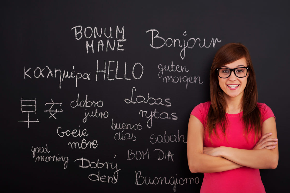 O desafio de aprender idiomas com escritas não latinas - Idiomas e Culturas